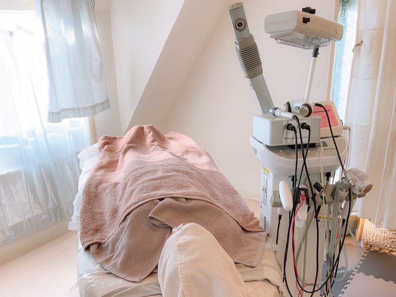 フェイシャルエステ　トリートメント　オーダーメイド　毛穴　くすみ　乾燥　にきび　むくみ　たるみ　ハリ　敏感肌　八尾　駅近　個室　エステ　女性専用　unaウナ☆エステ＆アロマリラクゼーションサロン